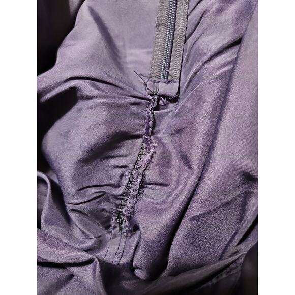 White by Vera Wang Formal Gown Sz. 6 Amethyst Ruffles Lining Floor Length Bridal - Picture 8 of 16